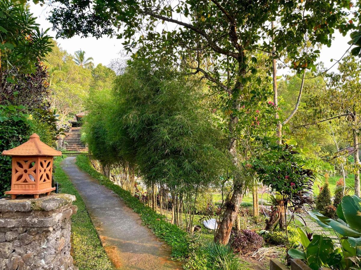 The Sangkih Villa Restaurant & Bar Munduk  Exterior photo